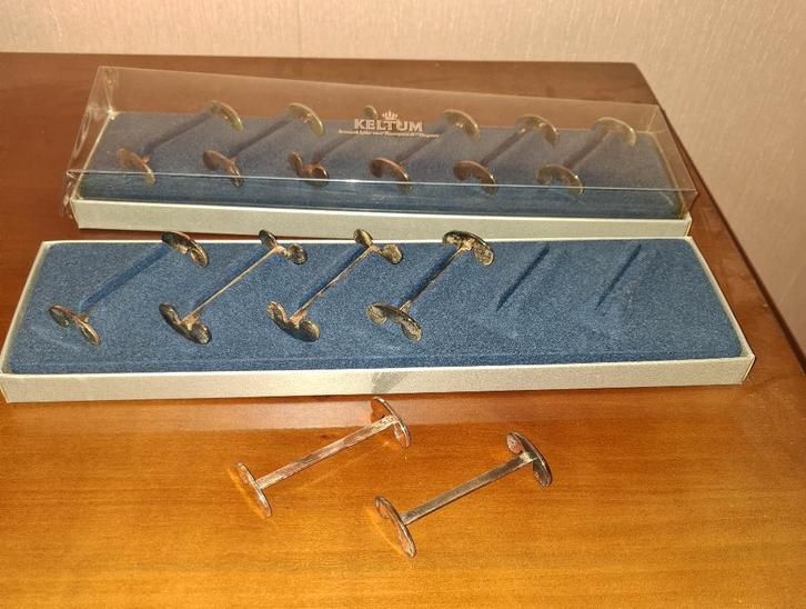 Verzilverde Keltum bestekhouders 2x 6 stuks, Maison & Meubles, Cuisine | Couverts, Comme neuf, Ensemble de couverts, Argent, Enlèvement ou Envoi