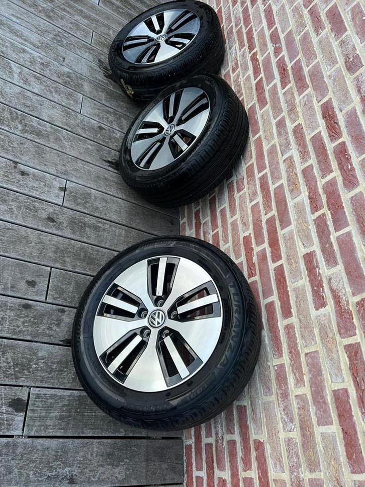 4 banden met velgen voor VW e-Golf – bijna nieuw,, Auto-onderdelen, Banden en Velgen, Banden en Velgen, 16 inch, 205 mm, Personenwagen