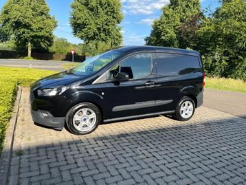 Transit Courier Lichte vracht met airco en lage km'-stand beschikbaar voor biedingen