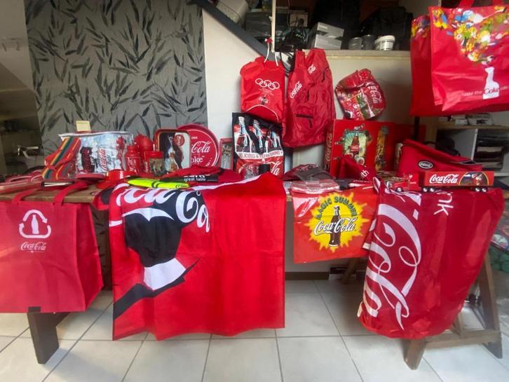 Groot lot van allerhande coca colaspullen/ ook colaglazen, Verzamelen, Merken en Reclamevoorwerpen, Gebruikt, Ophalen of Verzenden