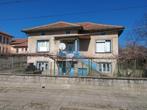 Bargain house with garage 20 km from Danube River Bulgaria, Dorp, 5 kamers, 140 m², Overig Europa