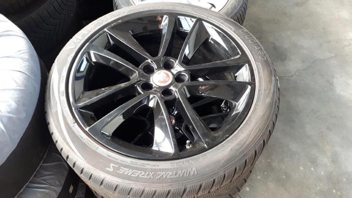 KIT HIVER JAGUAR F-TYPE original 19", Auto-onderdelen, Banden en Velgen, Banden en Velgen, Winterbanden, 19 inch, 245 mm, Gebruikt