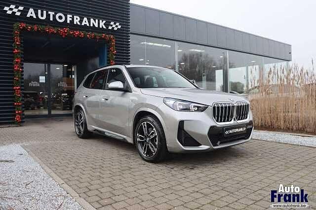 BMW X1 25E_M-SPORT / 360CAM / PANO / DRIV PRO / 19' / HUD, Autos, BMW, Entreprise, X1, 4x4, ABS, Phares directionnels, Régulateur de distance