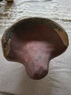 Heel oud houten handgesneden fiets of motorzadel v een kermi, Antiek en Kunst, Ophalen