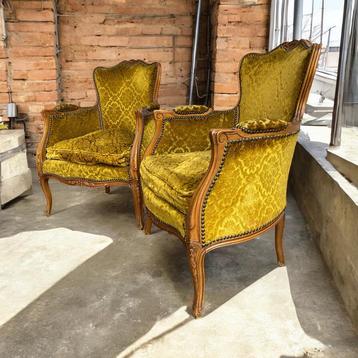 SET VAN 2 VINTAGE BAROK EENZITTEN / FAUTEUILS / CLUBZETELS beschikbaar voor biedingen