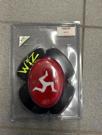 Wiz knee sliders met titanium  beschikbaar voor biedingen