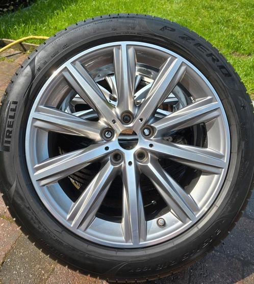Originele BMW Velgen met Pirelli P Zero Banden ️, Auto-onderdelen, Banden en Velgen, Banden en Velgen, Zomerbanden, 18 inch, 245 mm