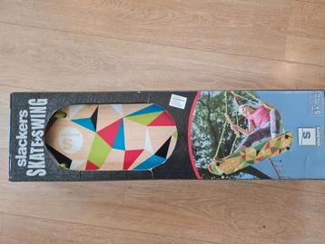 Skate-swing van slackers beschikbaar voor biedingen