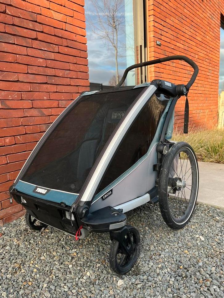 Thule Chariot Cross 2, Vélos & Vélomoteurs, Accessoires vélo | Remorques, Utilisé, Vélo suiveur, Suspension, Pliable, Enlèvement