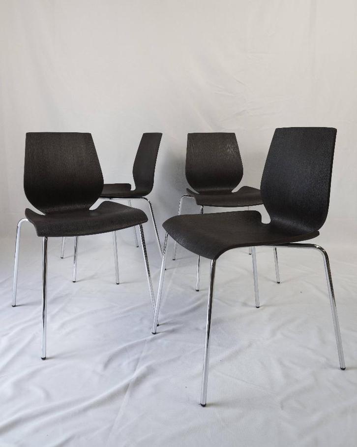 Lot de 4 chaises Zanotta élégantes et modernes, Maison & Meubles, Chaises, Comme neuf, Quatre, Bois, Métal, Brun, Enlèvement