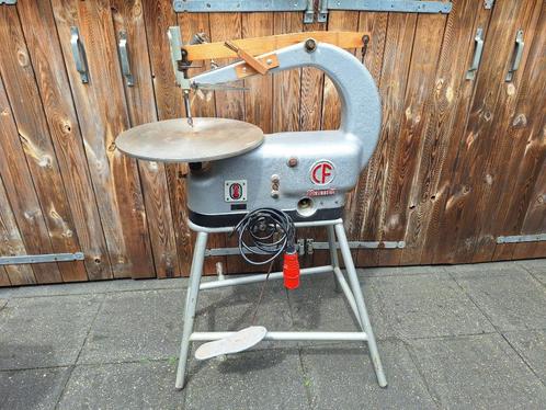 Colombo Filippetti 5002 elektrische figuurzaag, Doe-het-zelf en Bouw, Gereedschap | Zaagmachines, Gebruikt, Figuurzaag, Ophalen