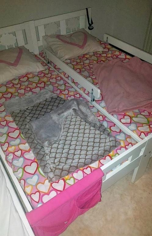 Mooie IKEA bedje140X70 met matras., Kinderen en Baby's, Kinderkamer | Bedden, Zo goed als nieuw, 140 tot 160 cm, 70 tot 85 cm