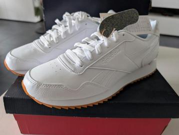 Gloednieuwe sneakers/loopschoenen van Reebok maat 44  beschikbaar voor biedingen