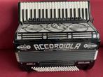 Accordiola Piano V Grande Luxe Cassotto accordeon . Top ., Muziek en Instrumenten, Accordeons, Gebruikt, Accordiola, 120-bas, Met riemen