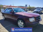 Mercedes Benz 230CE Coupe 1993 | Route 66 Auctions, Auto's, Stof, Mercedes-Benz, Handgeschakeld, Overige carrosserie