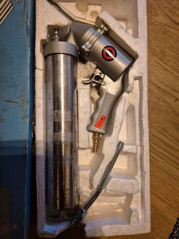 Pompe à graisse pneumatiques jamais utilisée  ! beschikbaar voor biedingen