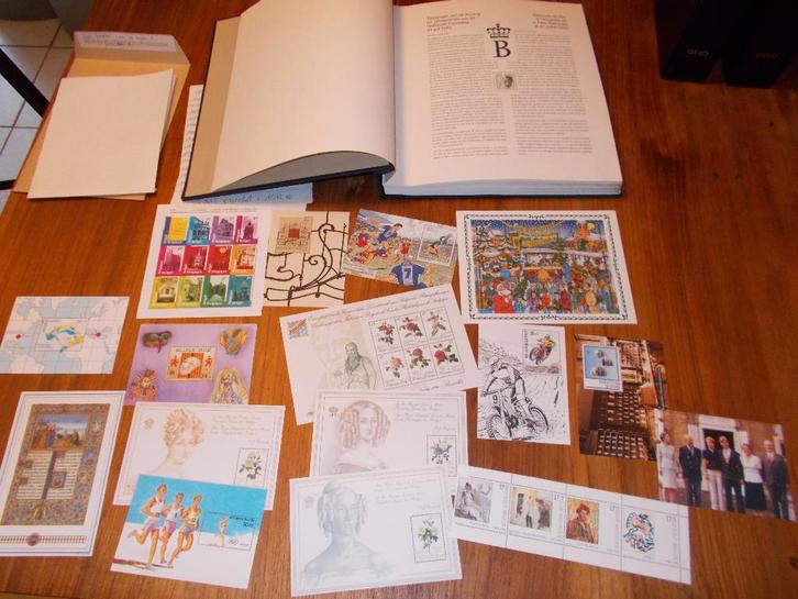 Nominaal = 311€ - in davo album -  ( C ), Postzegels en Munten, Postzegels | Europa | België, Ophalen of Verzenden