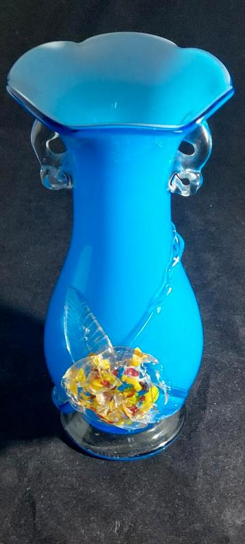 Azuur blauwe Murano vaas beschikbaar voor biedingen