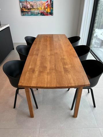 Eiken eettafel 260 x 100 (8 pers) beschikbaar voor biedingen