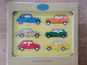 Houten puzzel oldtimer auto’s  beschikbaar voor biedingen