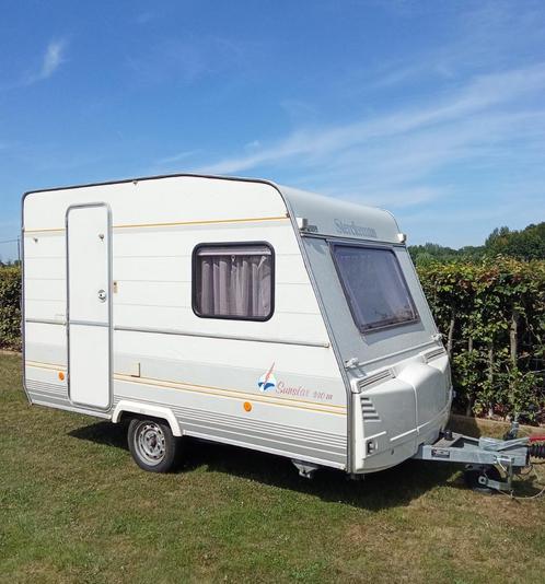 Keuringsvrije 750kg caravan 2002, tent & luifel., Caravans en Kamperen, Caravans, Particulier, tot en met 3, 500 - 750 kg, Rondzit