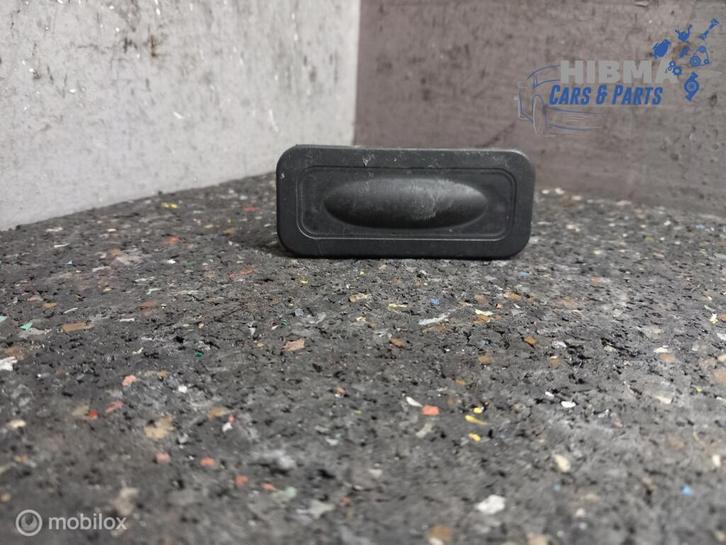Renault Megane II Kofferklep Schakelaar 8200385515 2004-2009, Autos : Pièces & Accessoires, Tableau de bord & Interrupteurs, Renault