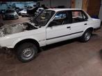 Bmw e30 uit 1984, Auto's, BMW, 4 deurs, Stof, Wit, Particulier