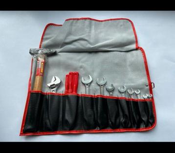 Gereedschapsset  / Toolkit beschikbaar voor biedingen