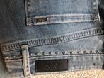 Jeansbroek Armani (nooit gedragen), Kleding | Dames, Spijkerbroeken en Jeans, Ophalen of Verzenden
