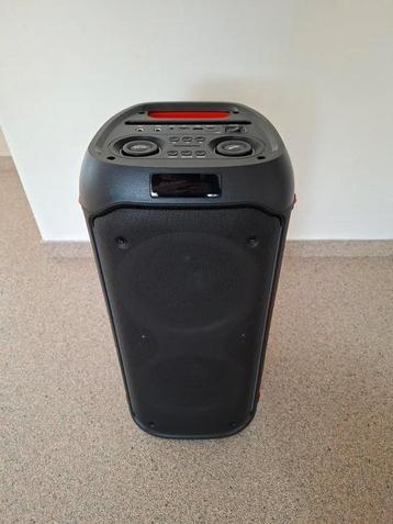 Party speaker beschikbaar voor biedingen