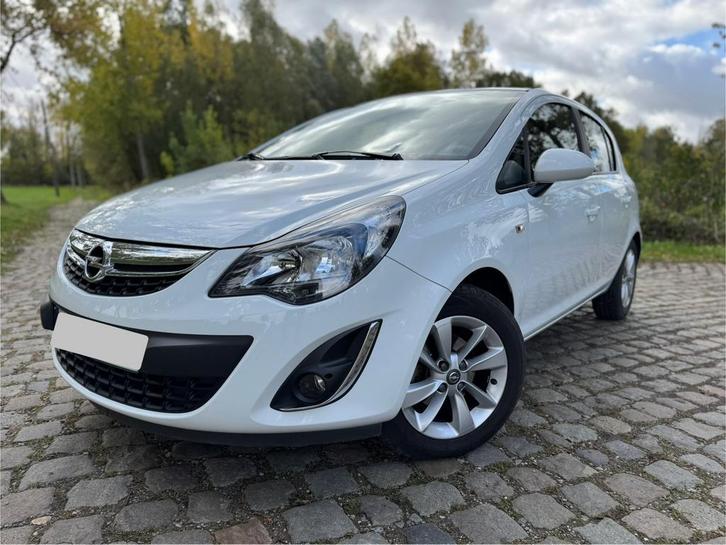 Opel Corsa 1.2 Cosmo 2014 74dkm! NIEUWSTAAT! 1e eigenaar!, Auto's, Opel, Particulier, Corsa, ABS, Adaptieve lichten, Airbags, Airconditioning