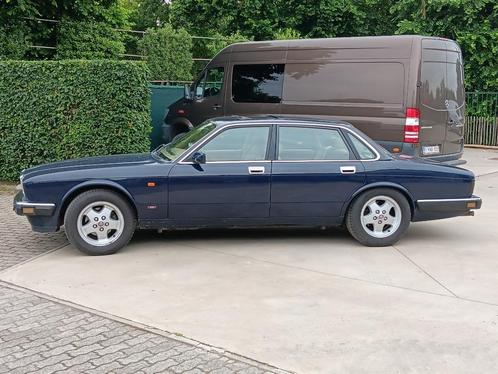 Jaguar XJ6 3.2S OLDTIMER EUR 7500, Auto's, Jaguar, Particulier, XJ, 4x4, ABS, Airbags, Airconditioning, Centrale vergrendeling