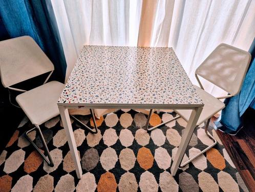 IKEA Tafel met 2 stoelen, Huis en Inrichting, Complete eetkamers, Gebruikt, Minder dan 4 stoelen, Ophalen