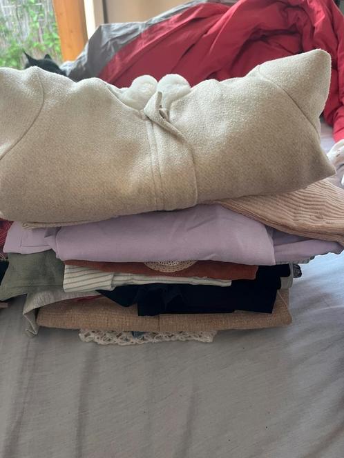 Lot vetement bebe fille 18 mois, Kinderen en Baby's, Babykleding | Overige, Zo goed als nieuw, Meisje, Ophalen