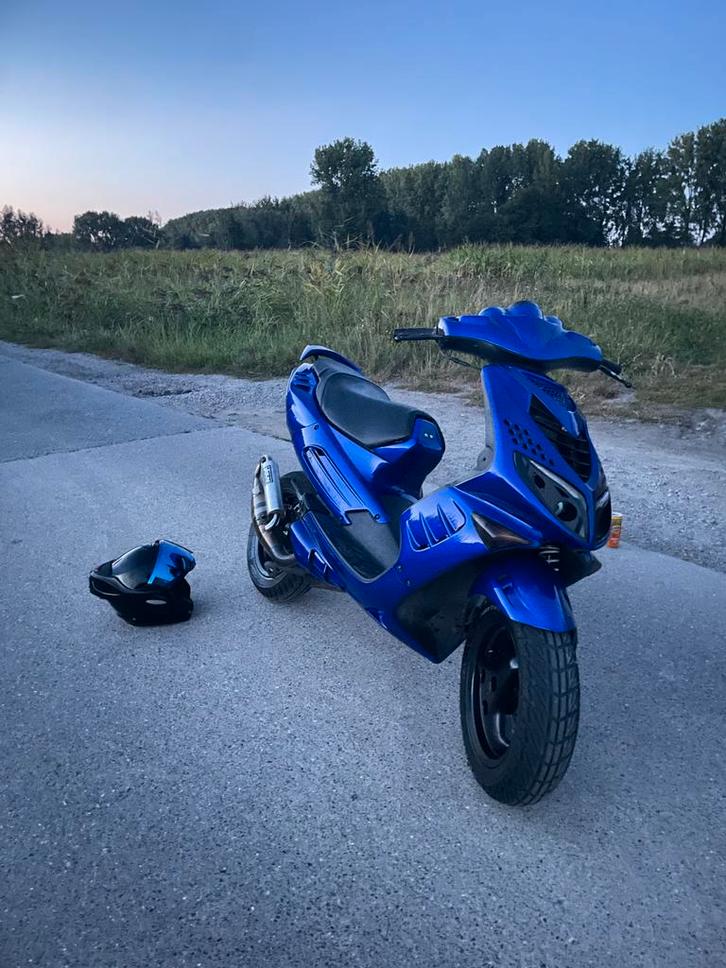 Peogeot speedfight 2, Fietsen en Brommers, Scooters | Yamaha, Zo goed als nieuw, Overige modellen, Klasse B (45 km/u), Tweetakt