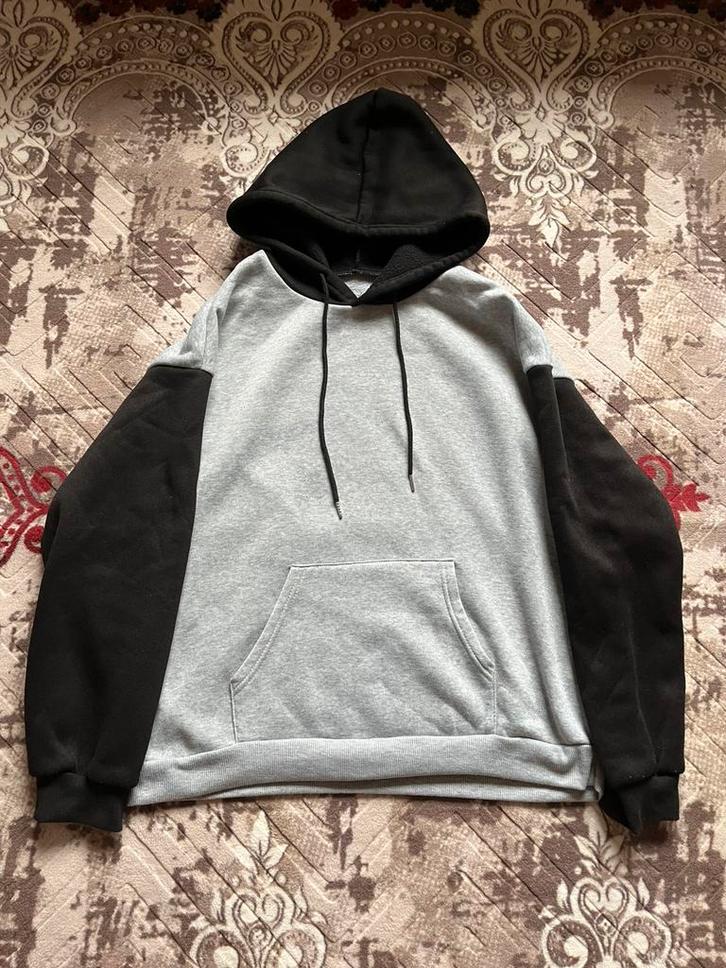 Grijze en zwarte hoodie – maat XL, Kleding | Heren, Truien en Vesten, Zo goed als nieuw, Maat 56/58 (XL), Grijs, Ophalen of Verzenden
