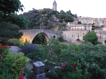 Petit paradis dans le Languedoc, dans le sud de la France disponible aux enchères