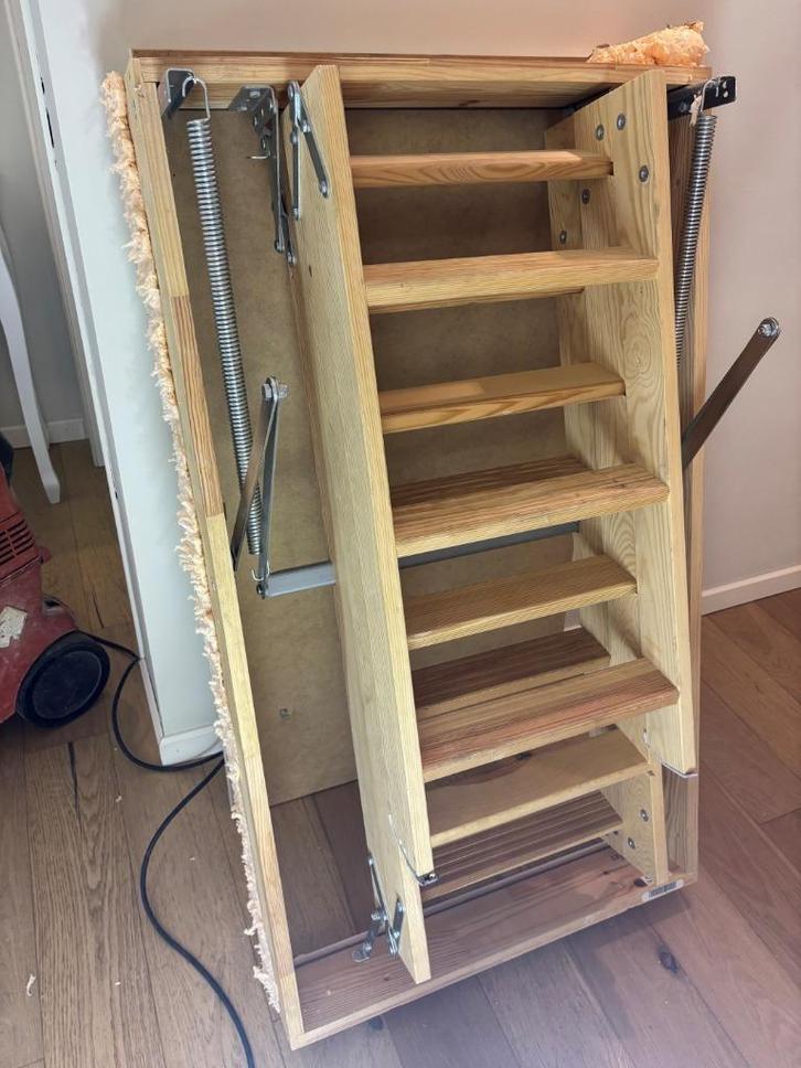 driedelige houten trap, Doe-het-zelf en Bouw, Overige Doe-Het-Zelf en Bouw, Gebruikt, Ophalen