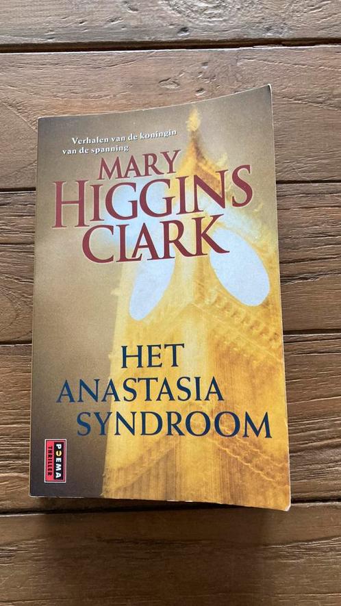 Mary Higgins Clark - Het Anastasia syndroom, Livres, Thrillers, Comme neuf, Enlèvement ou Envoi