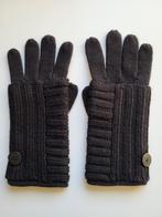 Ugg zwarte handschoenen met bijpassende sjaal., Ugg, Enlèvement ou Envoi, Comme neuf, Écharpe