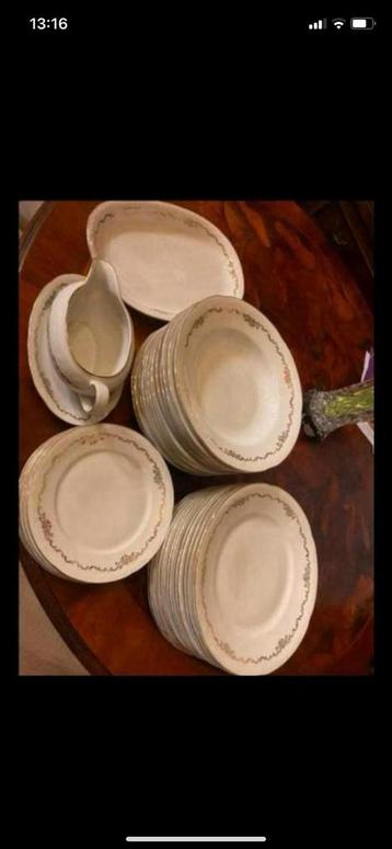 Eetservies oude kwaliteit Bavaria porselein beschikbaar voor biedingen