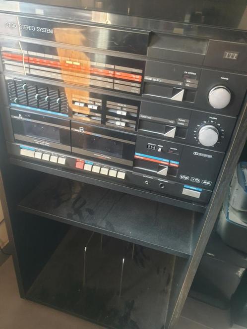 Te koop ITT stereoketen + gratis boxen !!, Audio, Tv en Foto, Stereoketens, Gebruikt, Cassettedeck, Tuner of Radio, Speakers, Overige merken