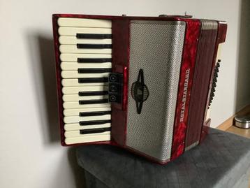 Accordeon Royal Standard beschikbaar voor biedingen
