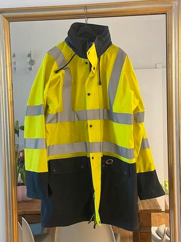 Fluo jas en body beschikbaar voor biedingen