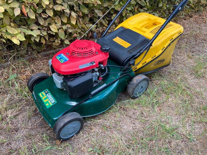 Honda GCV135 4.5hp greencut auto maaier zelftrekker, Tuin en Terras, Grasmaaiers, Zo goed als nieuw, Ophalen