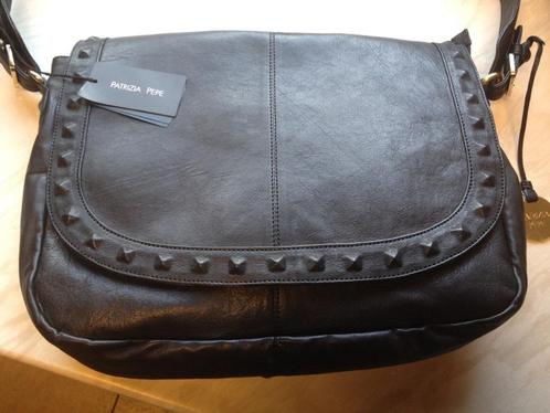 Nieuwe leren tas - schoudertas - patrizia pepe italy, Handtassen en Accessoires, Tassen | Damestassen, Nieuw, Schoudertasje, Zwart