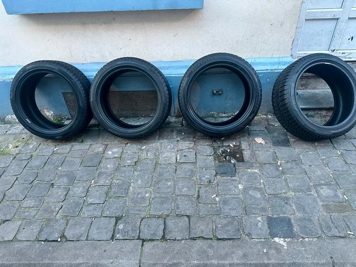 Pneus pirelli 225/45 R18 M+S à vendre, Autos : Pièces & Accessoires, Pneus & Jantes, Pneu(s), 4 Saisons, 18 pouces, 225 mm, Neuf