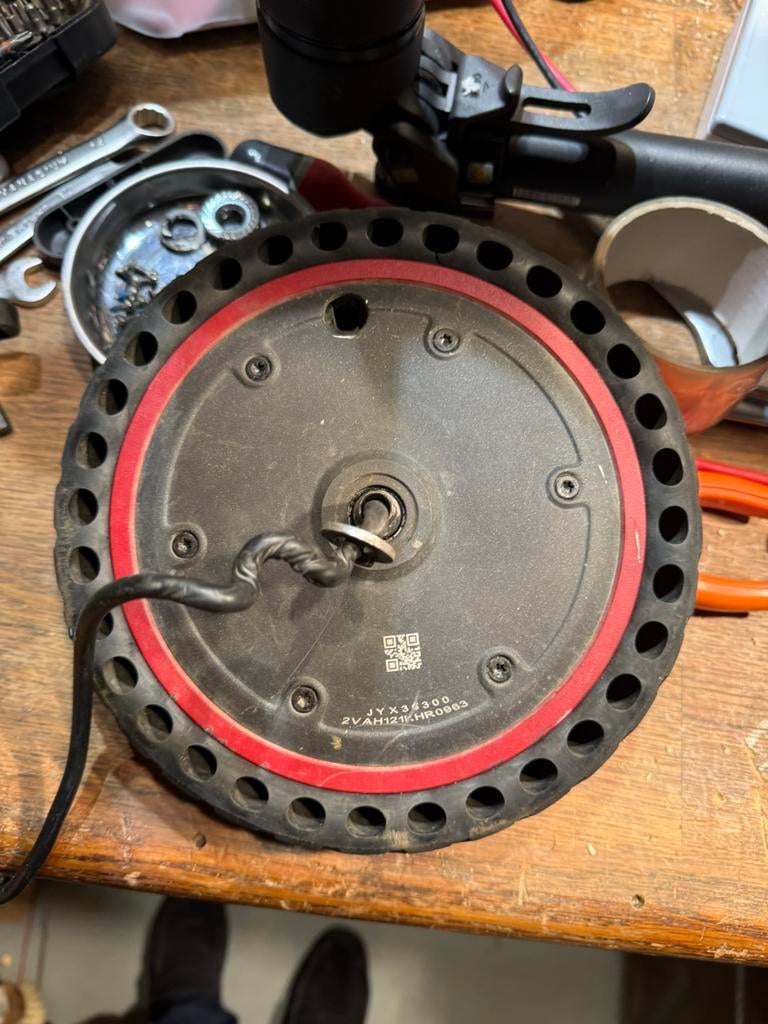 Roue avant Xiaomi Pro câblage à réparer, Fietsen en Brommers, Steps, Gebruikt, Ophalen