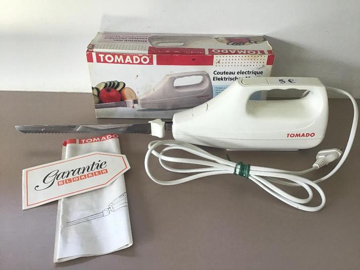 coupe-gâteau électrique Tomado, Hobby & Loisirs créatifs, Confection de Gâteaux & Cupcakes, Comme neuf, Gâteaux et Tartes, Enlèvement ou Envoi