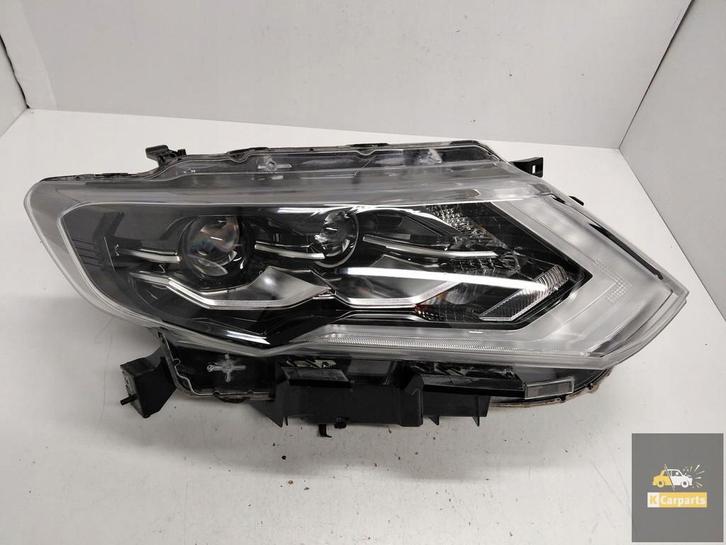 Nissan X-Trail T32 Lift Full LED Lamp Right Perfect, Autos : Pièces & Accessoires, Éclairage, Nissan, Utilisé